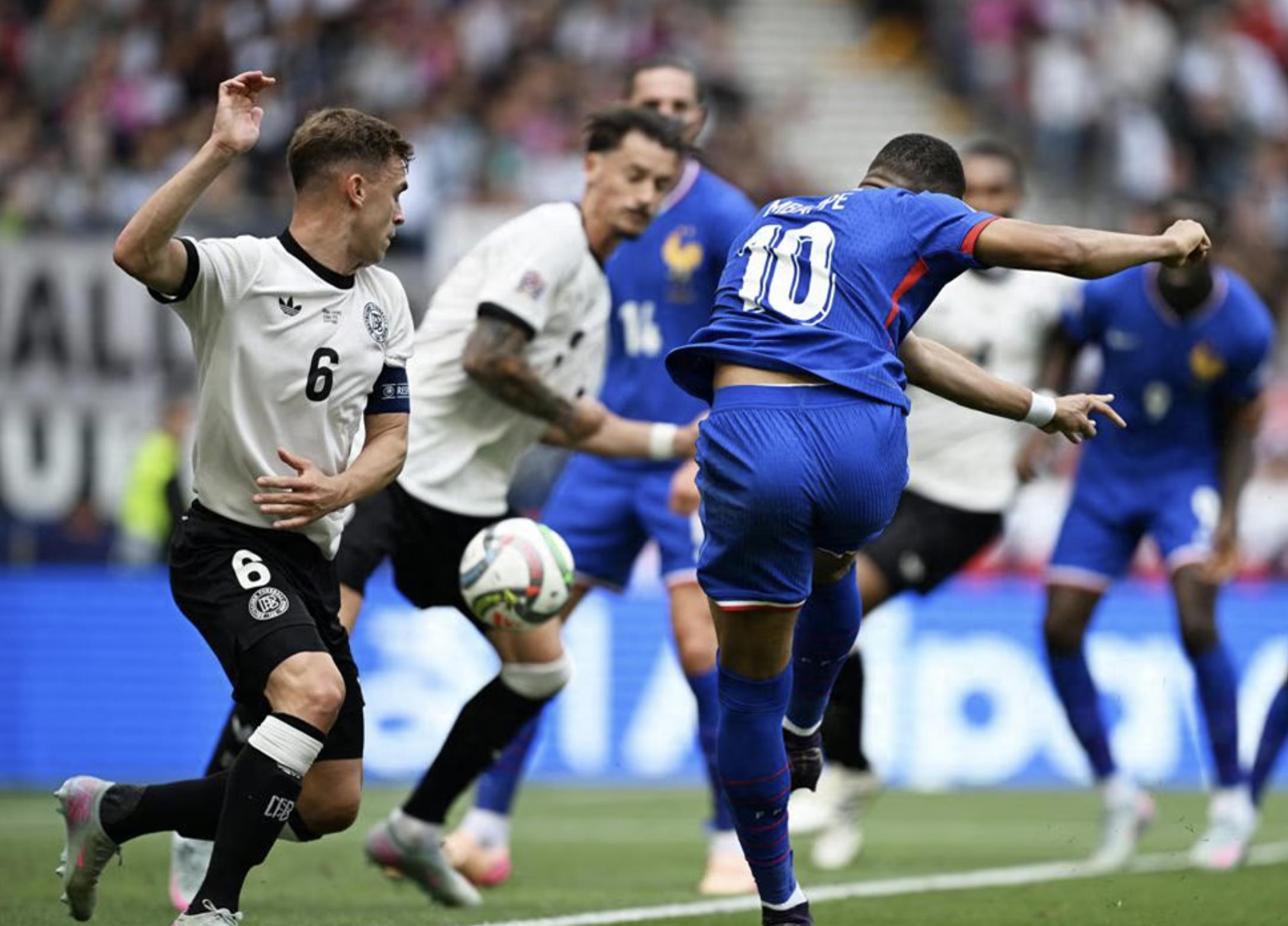 博彩体育app下载清晨突围战来临，瓦伦西亚围绕荷甲遗憾出局，球迷炸锅，细节决定成败的简单介绍